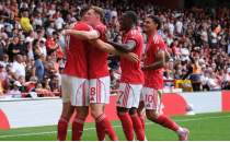 Nottingham Forest farkl kazand
