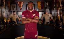 Göztepe'den golcü transferi: Armstrong!