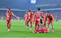 Kazımcan Karataş'a çakmak atan taraftar hakim karşısında!