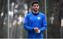 Samet Akaydin'den transfer cevab�! Ayr�l�yor mu?