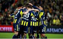 Fenerbahçe'den salı akşamı 4'te 4!