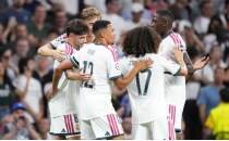 Real Madrid, Inter'in hatalar�n� affetmedi, ilk yar� fi�i �ekti