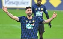 Lille'de Olivier Giroud ile devam kararı