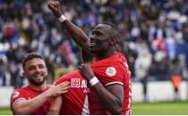 Bursaspor golc�s�n� buldu: Thiam