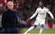 Mourinho, Camavinga'nın biletini kesti!