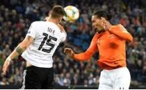 S�le, 30 ya��nda futbolu b�rak�yor!