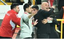 Antalyaspor Yard�mc� Antren�r� �ren�: '3 puan� hak ettik'