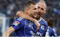 Dzeko ve Kenan ikilisi ta��maya devam ediyor