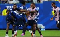 Trabzonsporlu Cabral'a FIFA'dan b�y�k �d�l!