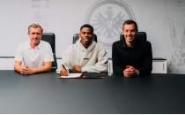 Eintracht Frankfurt, Onyedika'yı açıkladı
