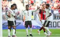 Manchester United'a transfer mesaj�