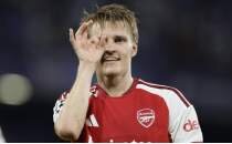 Arsenal'i kaptanı taşıdı!