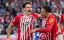 10 kişi kaldı, yıkılmadı, Bundesliga'da zirveyi kaptı!