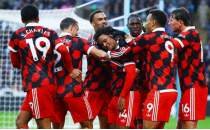 Fulham, Coventry City'yi son düzlükte devirdi!
