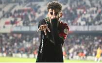 Kar��yaka, Maribor ile anla�t�; F.Bah�e ve Hull detay�