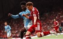 Liverpool evinde Nottingham Forest'a tak�ld�