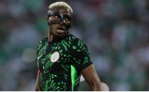 Victor Osimhen, Avrupa'da manşetleri salladı!