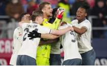 Lazio, Bologna'y� penalt�larda ge�ti