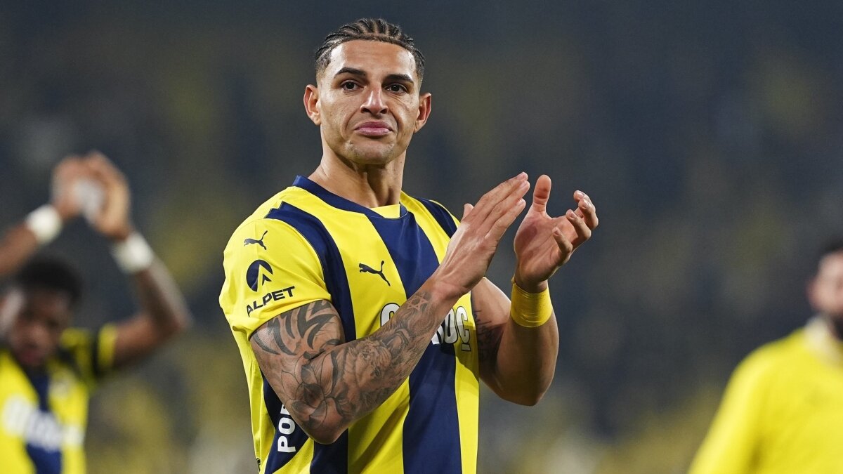 Fenerbahçe'den Diego Carlos açıklaması