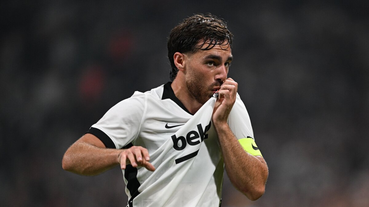 Beşiktaş'ta derbi öncesi yıldızlı gece!