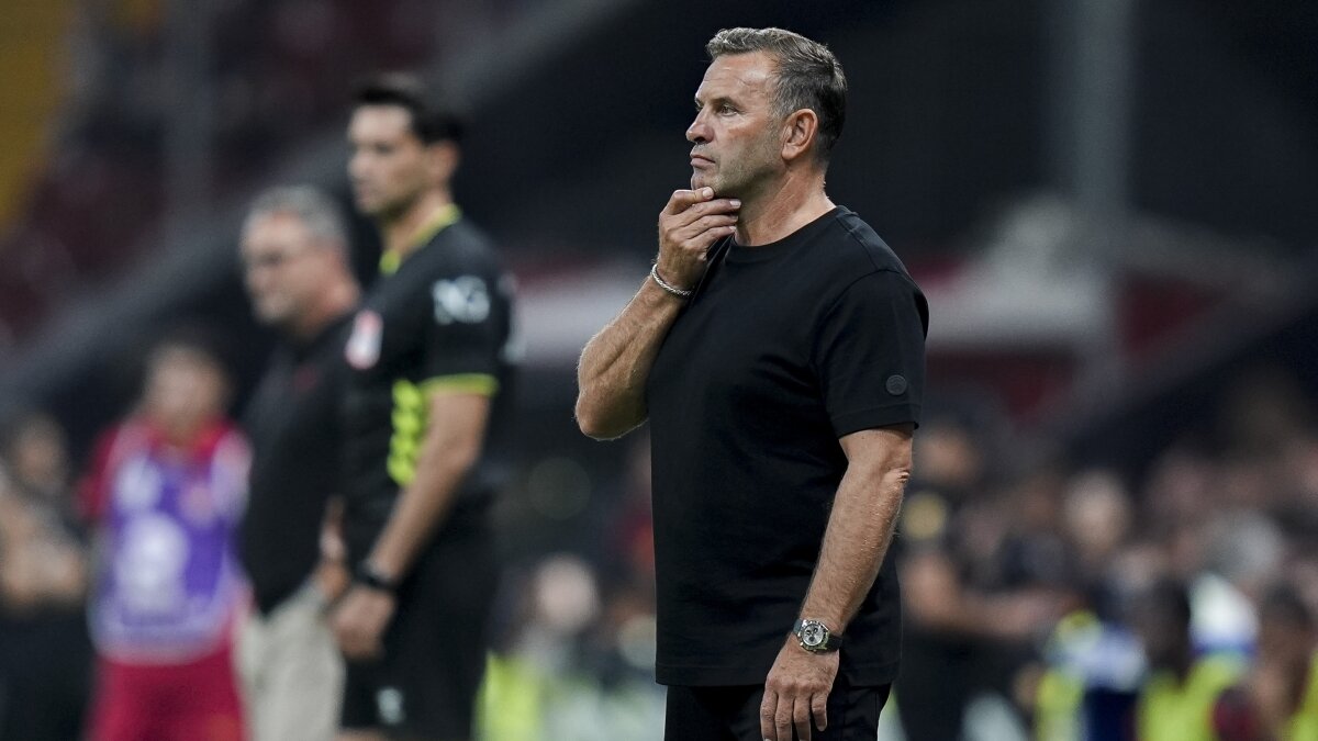 Okan Buruk'tan Batrakov ve Leao açıklaması