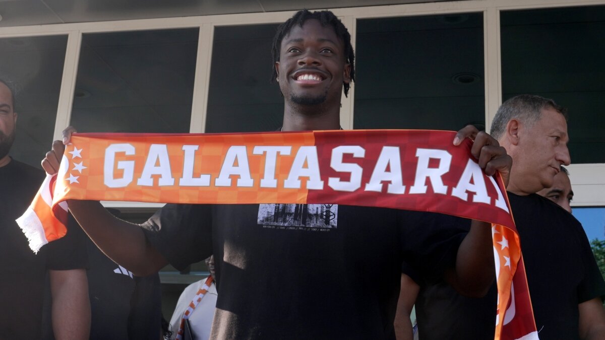 Galatasaray Bitshiabu'nun maliyetini KAP'a bildirdi