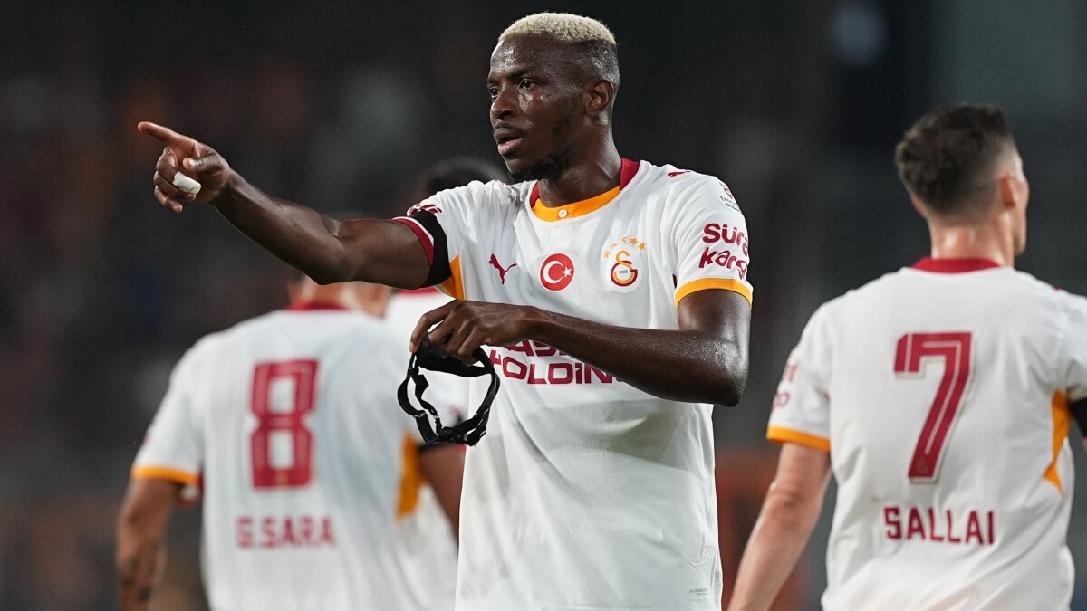 Galatasaray'da Osimhen seriye bağladı!