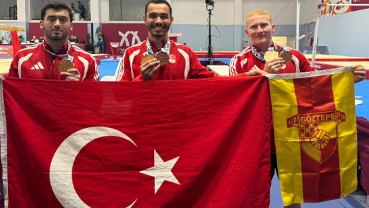 İzmirli cimnastikçilerden madalya yağmuru