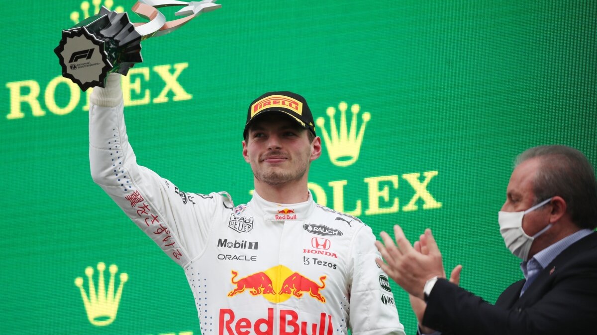 Verstappen'den sıra dışı yarış