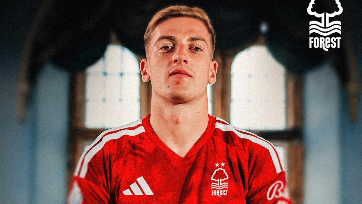 Nottingham Forest'tan forvete dev hamle