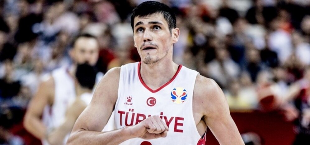 12 DEV ADAM ZORLU ABD V�RAJINDA!